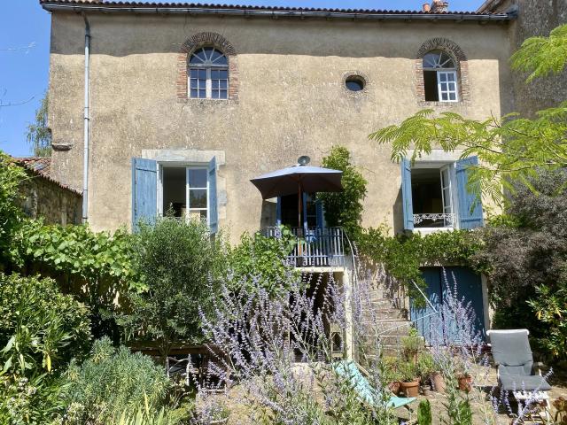 Maison vente à Montmorillon, L'isle-jourdain
