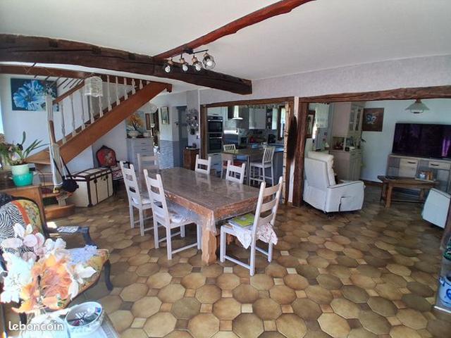 Maison vente à Charleville-Mézières, Gespunsart