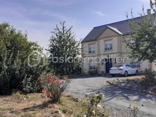 Maison vente à Cambrai, Carnières