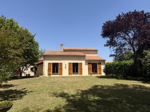 Maison vente à Chasseneuil-sur-Bonnieure, Charente