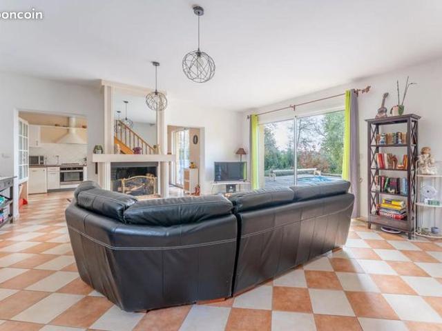 Maison vente à Bordeaux, Baurech