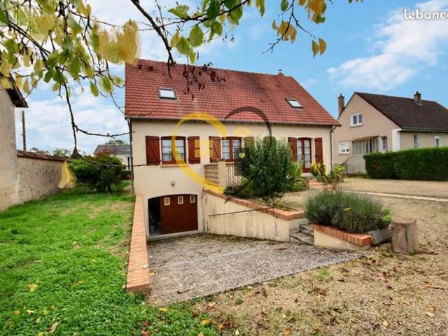Maison vente à Bourges, Sainte-solange