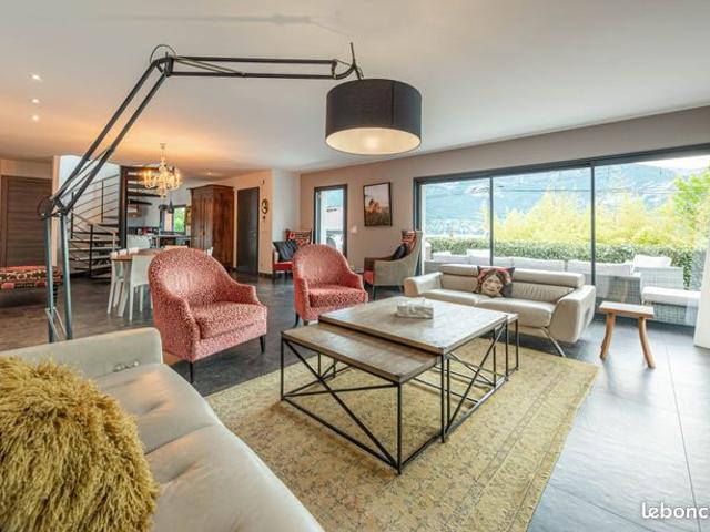 Maison vente à Annecy, Sévrier