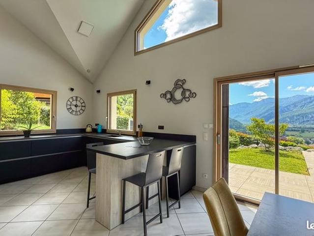 Maison vente à Grenoble, La Buisse