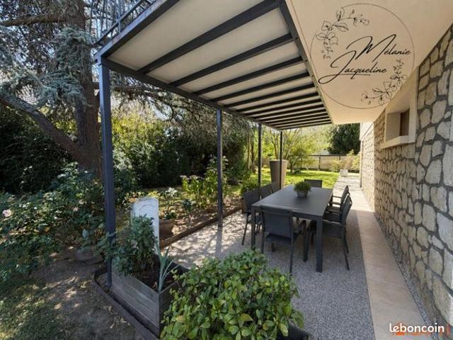 Maison vente à Caen, Normandie