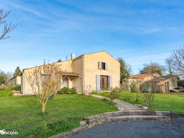 Maison vente à Saintes, Arces