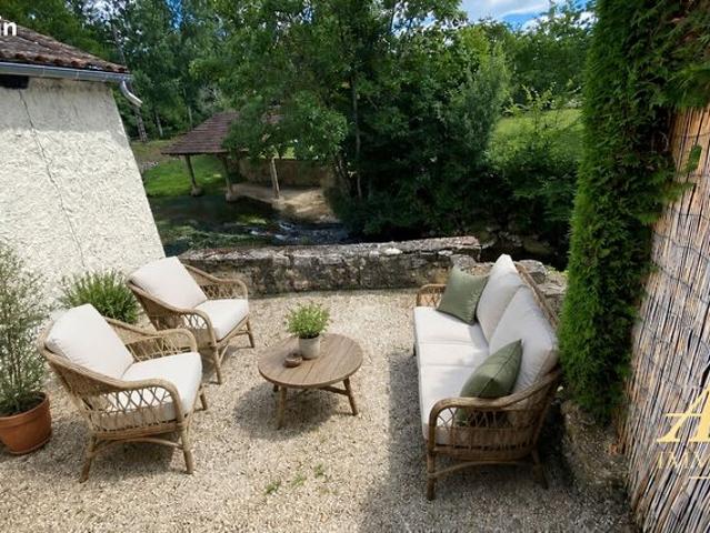 Maison vente à Nontron, Saint-front-la-rivière