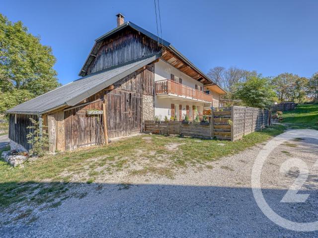 Maison vente à Cessens, Entrelacs