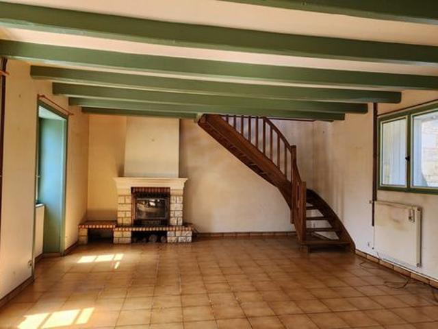 Maison vente à Montmorillon, Genouillé
