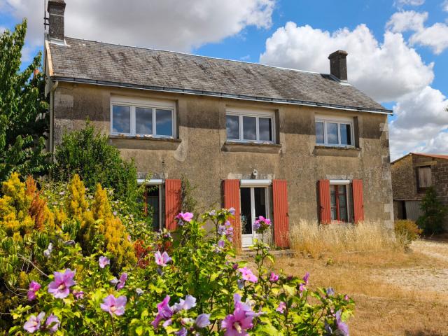 Maison vente à Confolens, Taizé-aizie