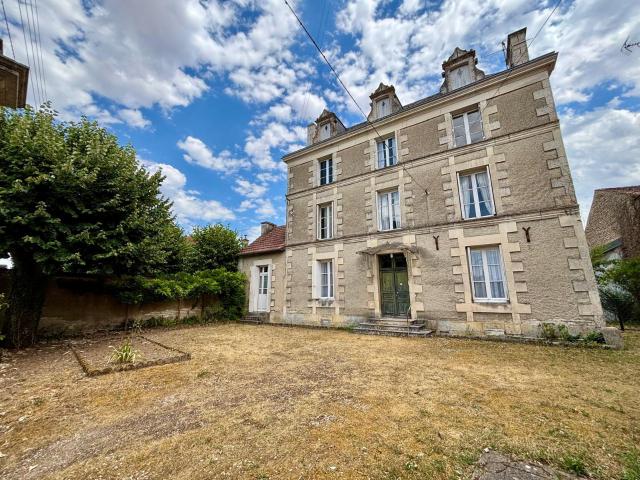 Maison vente à Neuville-de-Poitou, Vienne