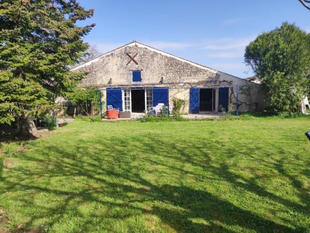 Maison vente à Jonzac, Bois