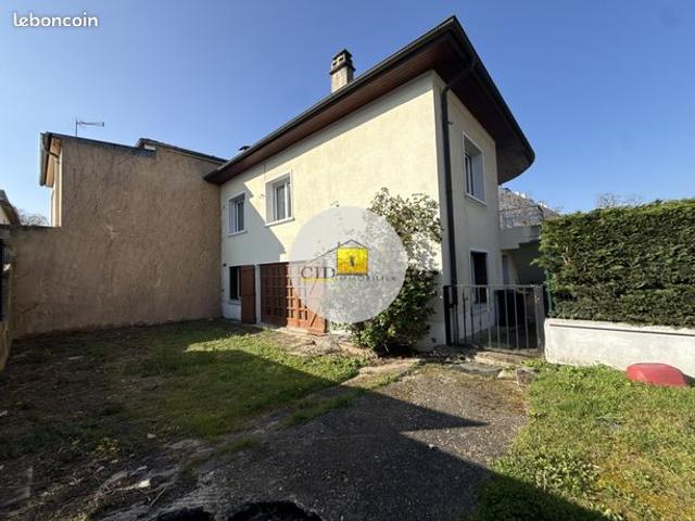 Maison vente à Privas, Saint-priest
