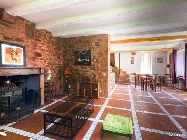 Maison vente à Brive-la-Gaillarde, Collonges-la-rouge
