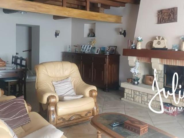 Maison vente à Castres, Ambres