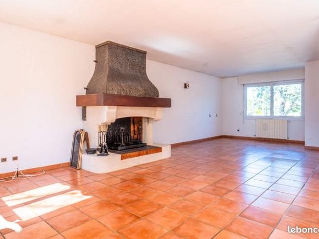 Maison vente à Bordeaux, Léognan