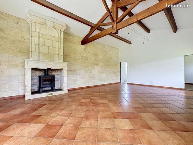 Maison vente à Libourne, Montagne