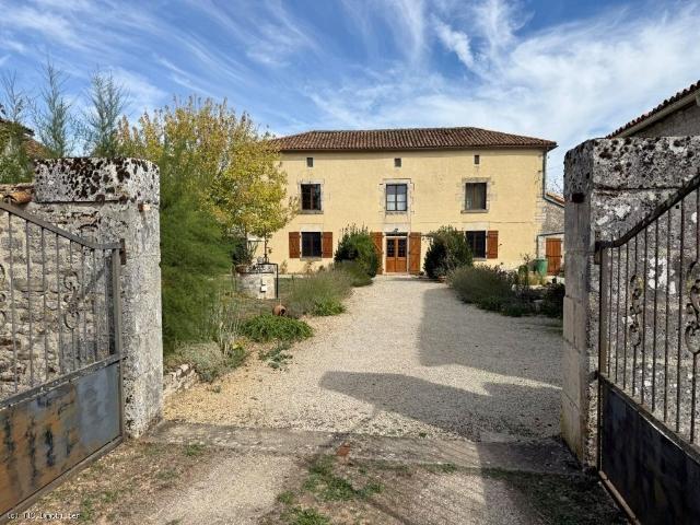 Maison vente à Villefagnan, Charente