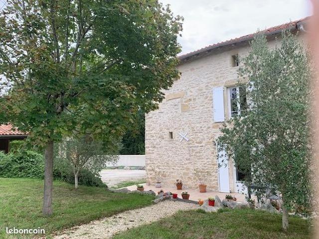 Maison vente à Confolens, Nieuil