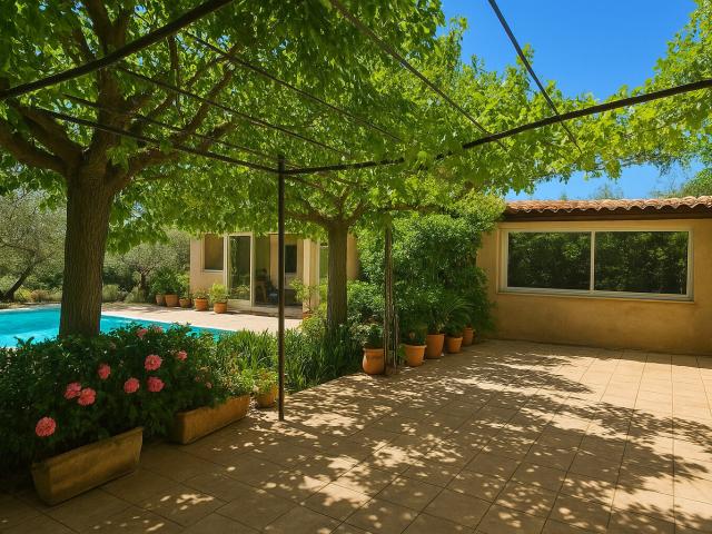Maison vente à Brignoles, Tavernes
