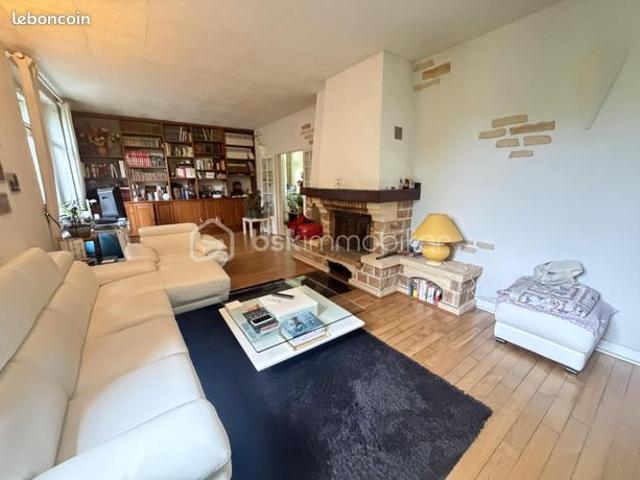 Maison vente à Fontainebleau, Villecerf