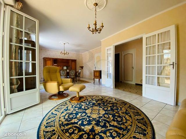 Maison vente à Alençon, Cerisé