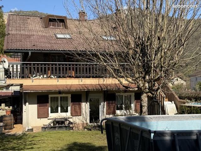 Maison vente à Saint-Claude, Vaux-lès-saint-claude