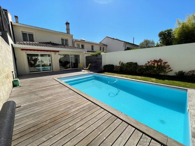 Maison location à Les Pins-Francs, Bordeaux