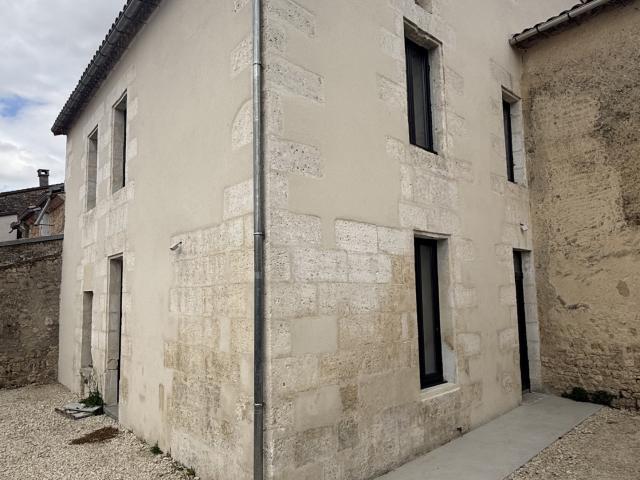 Maison vente à Gond-Pontouvre, Charente