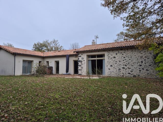 Maison vente à Bressuire, Nouvelle-Aquitaine