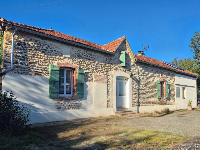 Maison vente à Labatut-Figuières, Pyrénées-Atlantiques