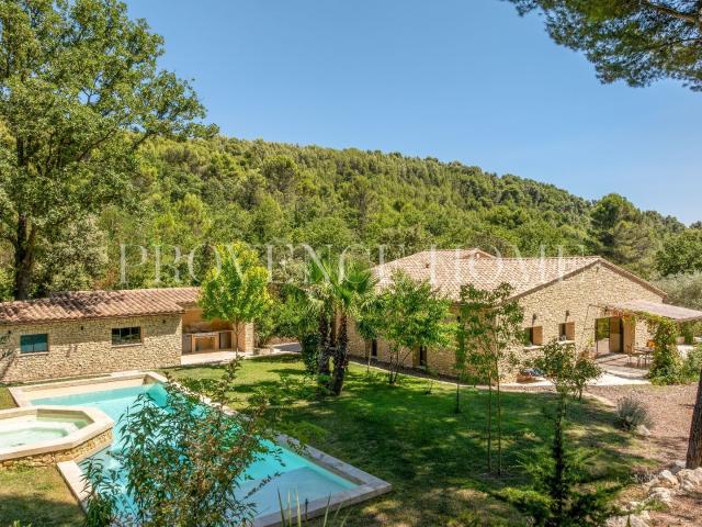 Maison vente à Avignon, Saumane-de-vaucluse
