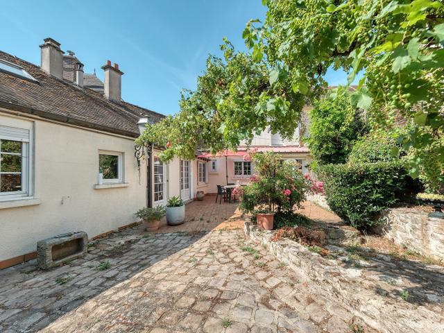 Maison vente à Étampes, Chamarande