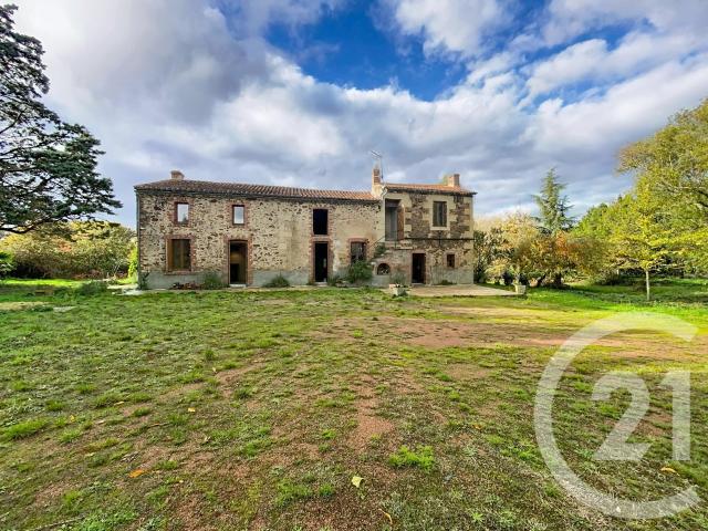 Maison vente à Bressuire, Genneton