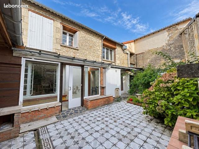 Maison vente à Mirebeau, Vienne