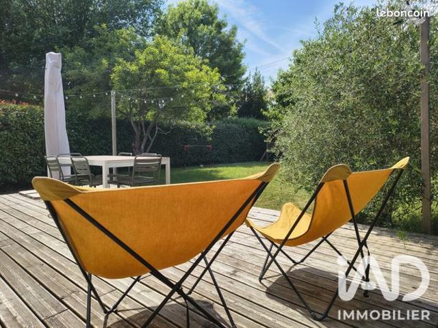 Maison vente à Versailles, Plaisir