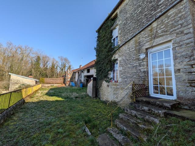 Maison vente à Dijon, Saint-seine-sur-vingeanne