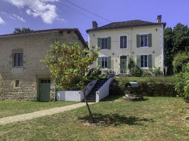Maison vente à Niort, Sauzé-vaussais