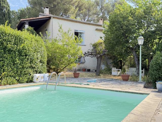 Maison vente à Nîmes, Langlade