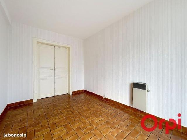 Maison vente à Lapalisse, Allier