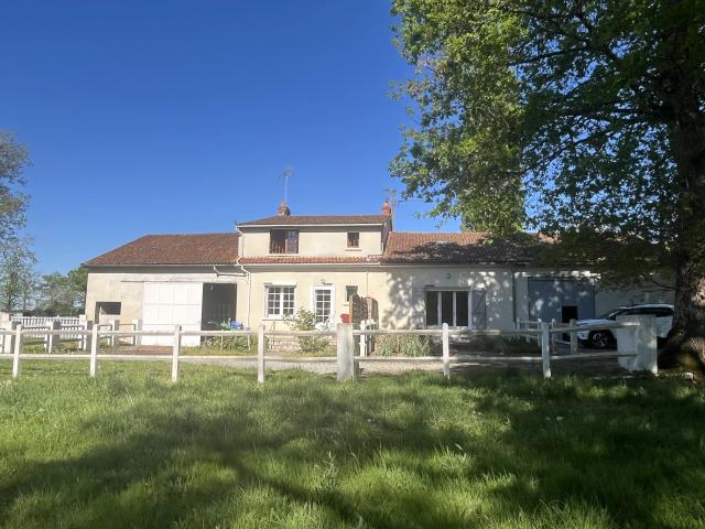 Maison vente à Bellac, Saint-barbant