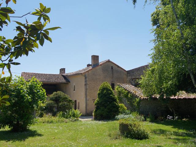 Maison vente à Montmorillon, Saint-pierre-d'exideuil