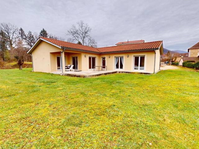 Maison vente à Nantua, Jujurieux