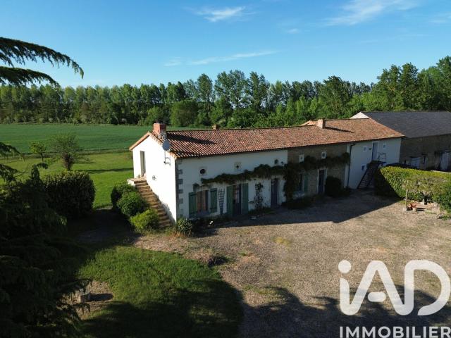 Maison vente à Bressuire, Sainte-radegonde