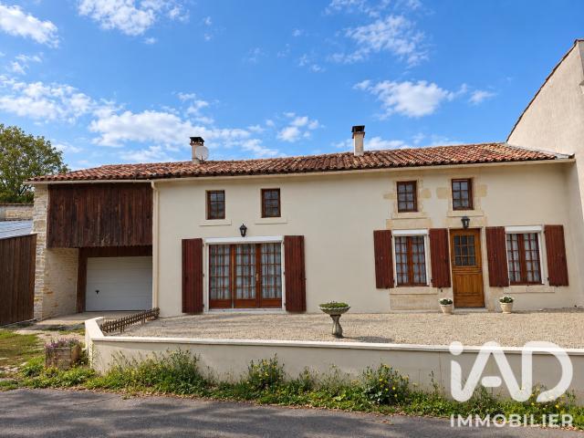 Maison vente à La Rivière, Saint-Hilaire-la-Palud