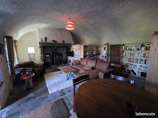 Maison vente à Riom, Charbonnières-les-varennes