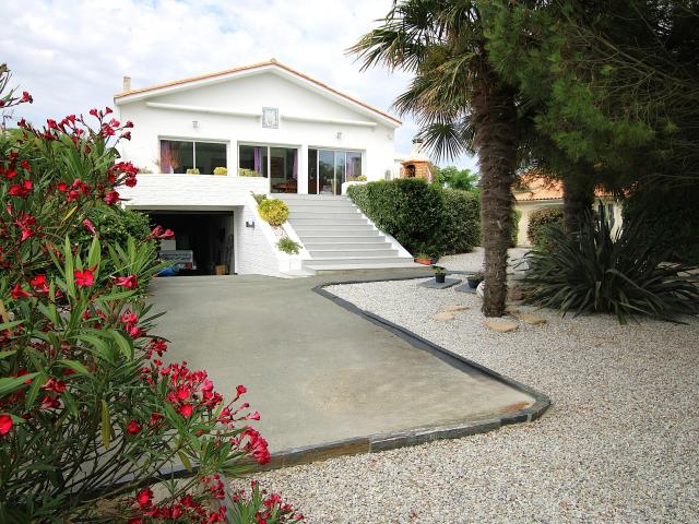 Maison vente à Rochefort, Port-des-barques