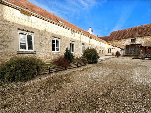 Maison vente à Troyes, Arrelles