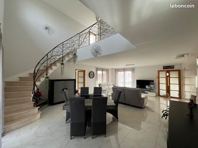 Maison vente à Saint-Ciers-d'Abzac, Gironde