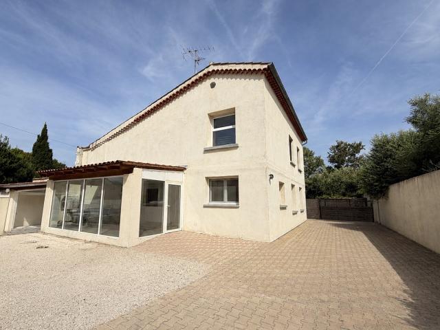 Maison vente à Avignon, Bédarrides